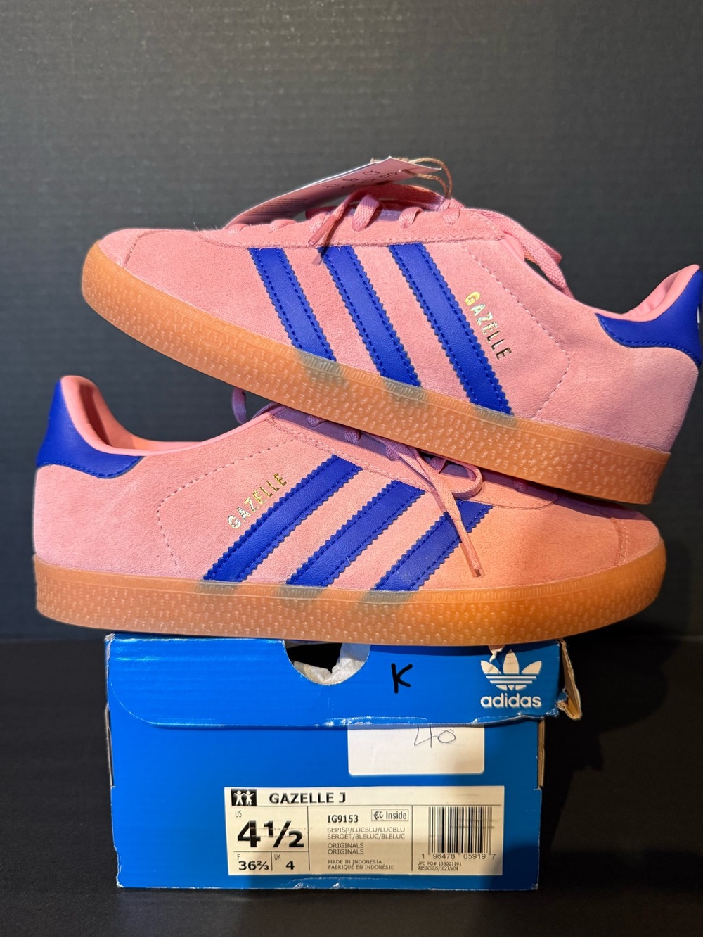 adidas Gazelle J size 5.5W/4.5Y Pink Suede Gazelle Sneakers with Blue Stripes